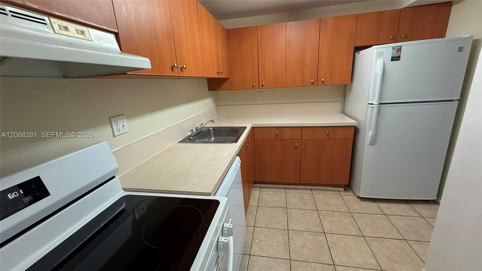 CLEAR LAKE PALMS CONDO · #203 in West Palm Beach - Photo 10