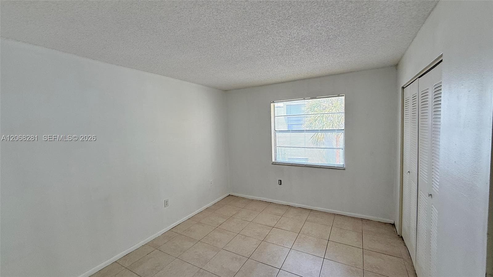 CLEAR LAKE PALMS CONDO · #203 in West Palm Beach - Photo 18