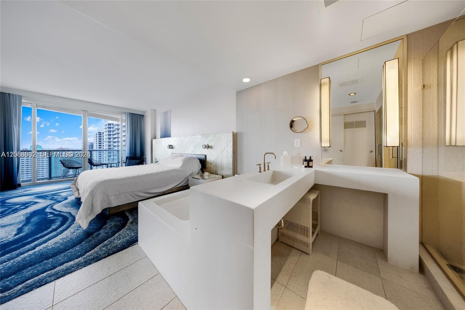 FORT LAUDERDALE RESIDENCE · #1808 in Fort Lauderdale - Photo 12
