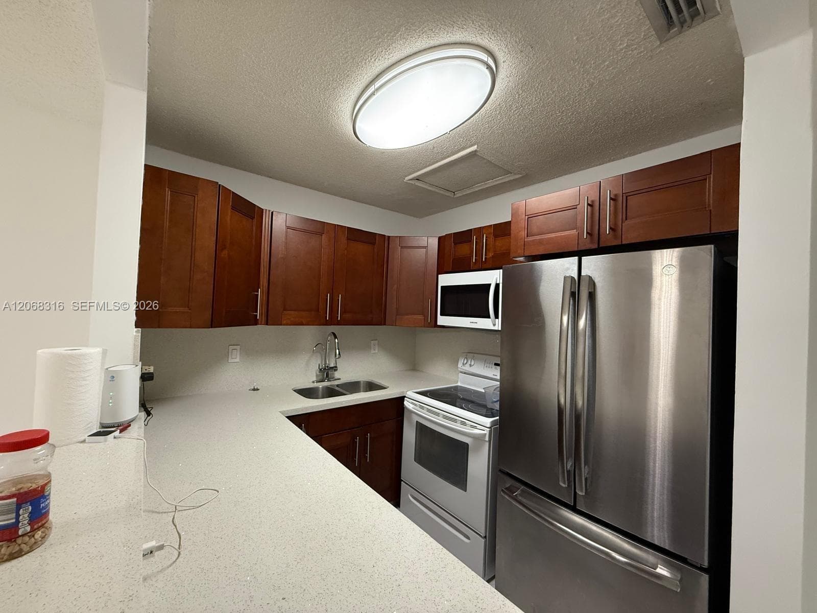LAGO GRANDE THREE-A CONDO · #24-60 in Hialeah - Photo 1