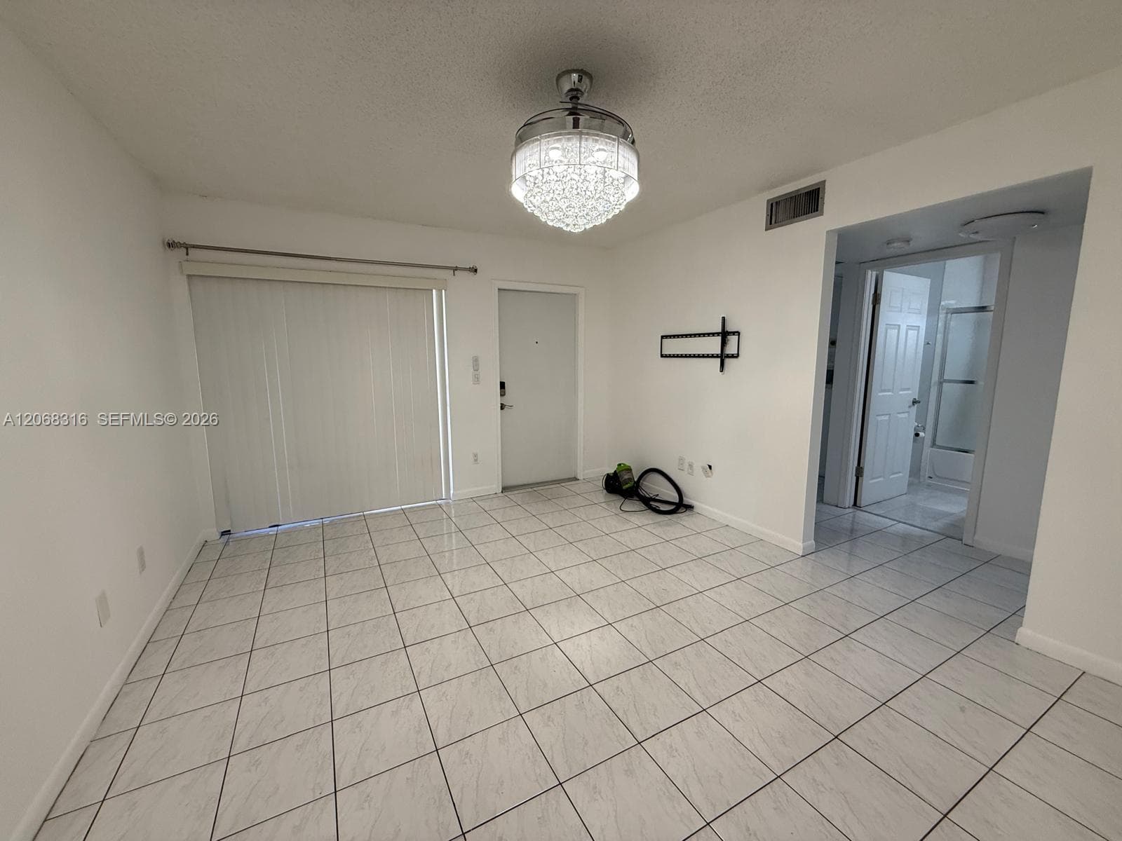 LAGO GRANDE THREE-A CONDO · #24-60 in Hialeah - Photo 8