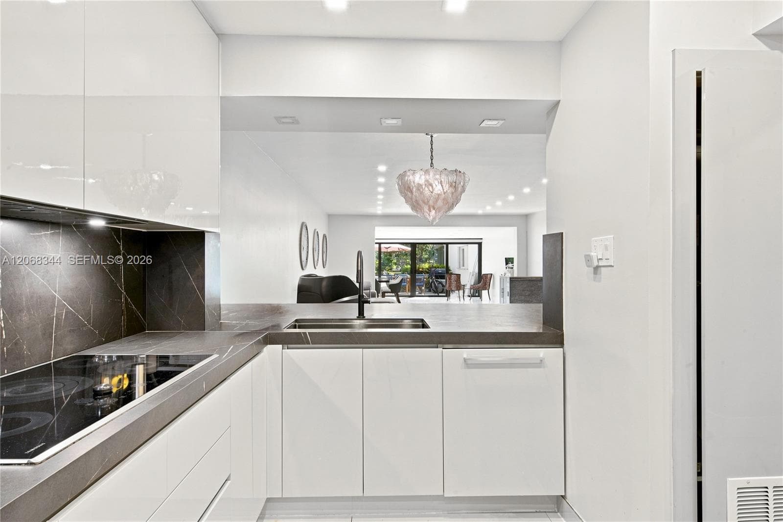 20302 NE 34th Ct #41 photo 6
