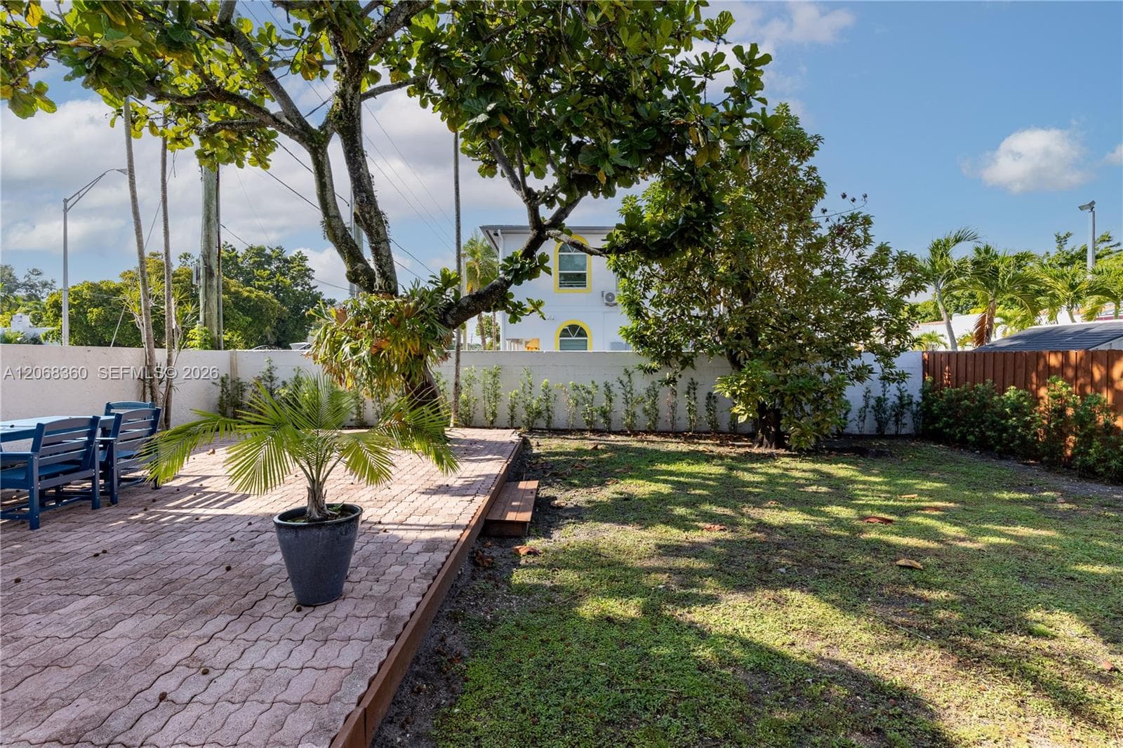 2250 SW 17th Ave photo 17