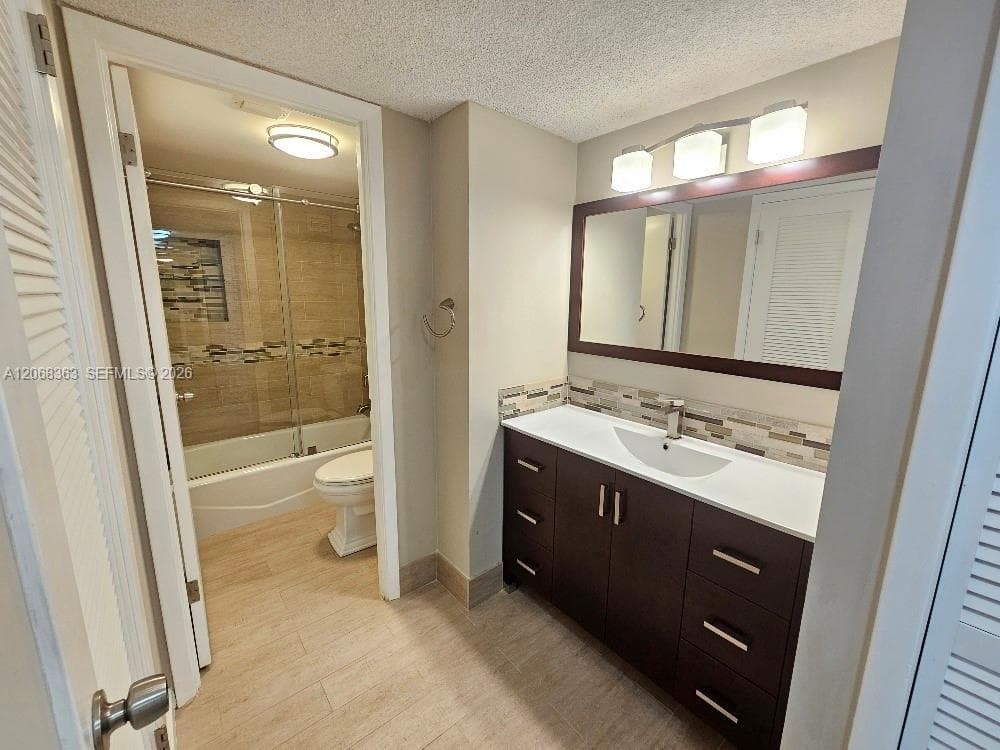 DEL PRADO MARINA · #1702 in Aventura - Photo 8