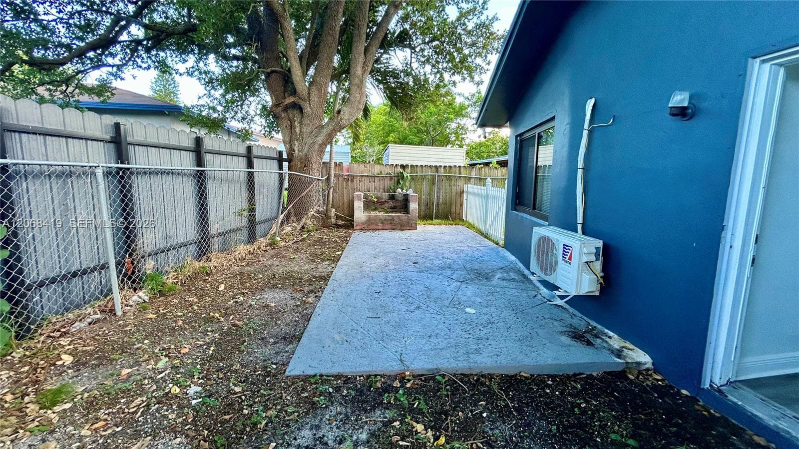 230 NW 8th Ave photo 42