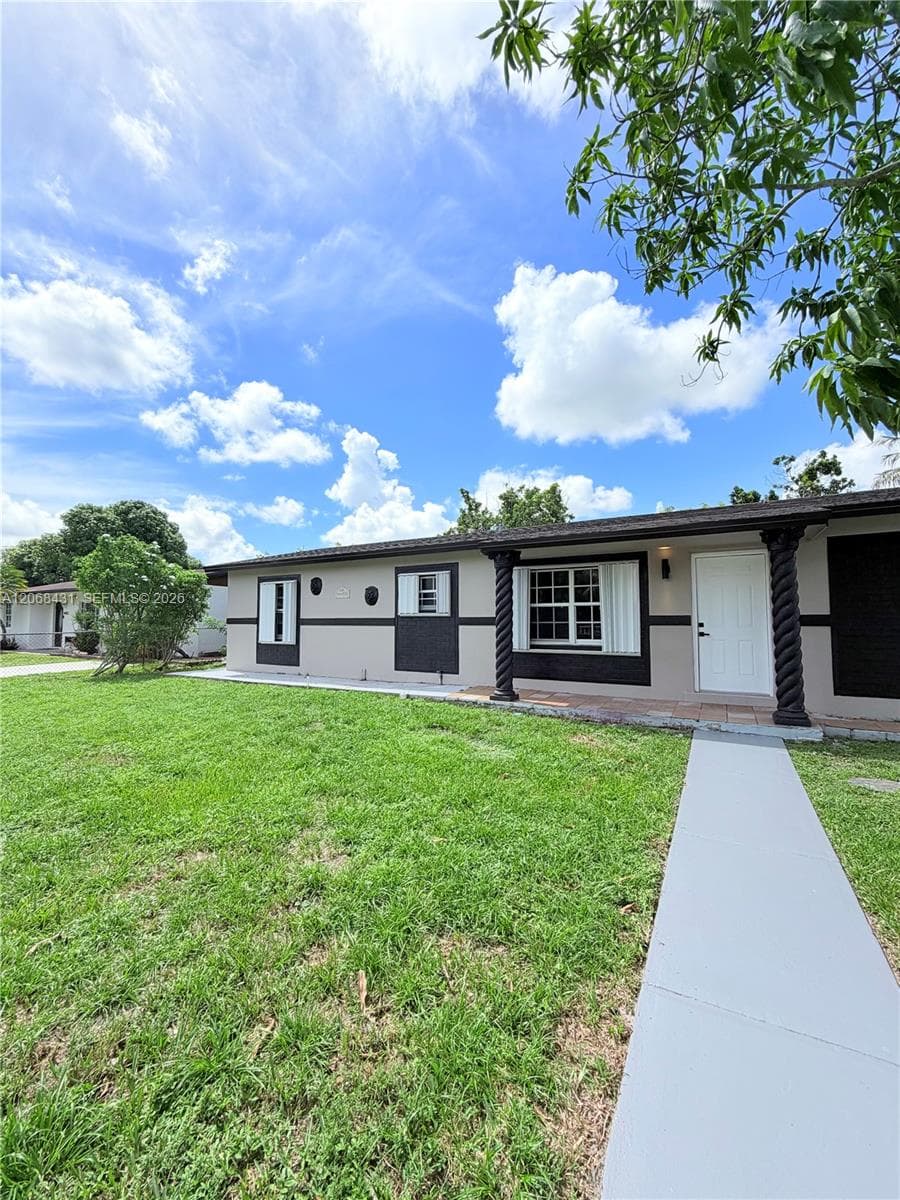 4492 NW 180th St photo 5