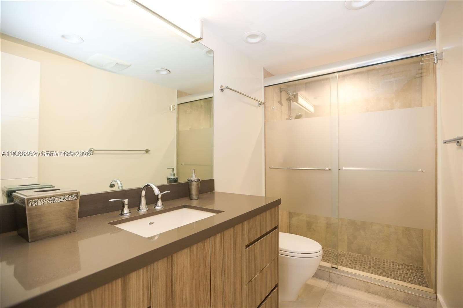 ARLEN HOUSE CONDO · #216 in Sunny Isles Beach - Photo 15