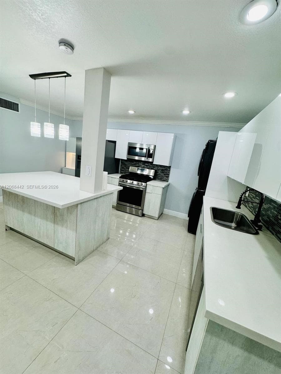 COUNTRY CLUB OF MIAMI · #6812 in Hialeah - Photo 6