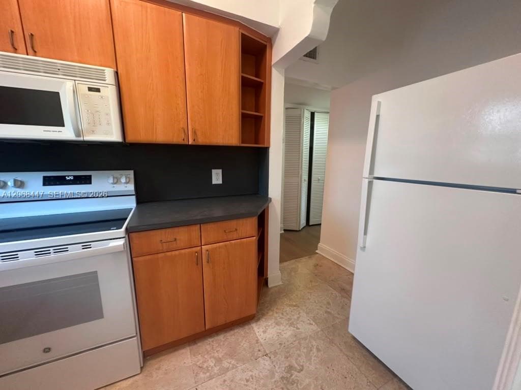 MERIDIAN PARK CONDO · #202 in Miami Beach - Photo 7