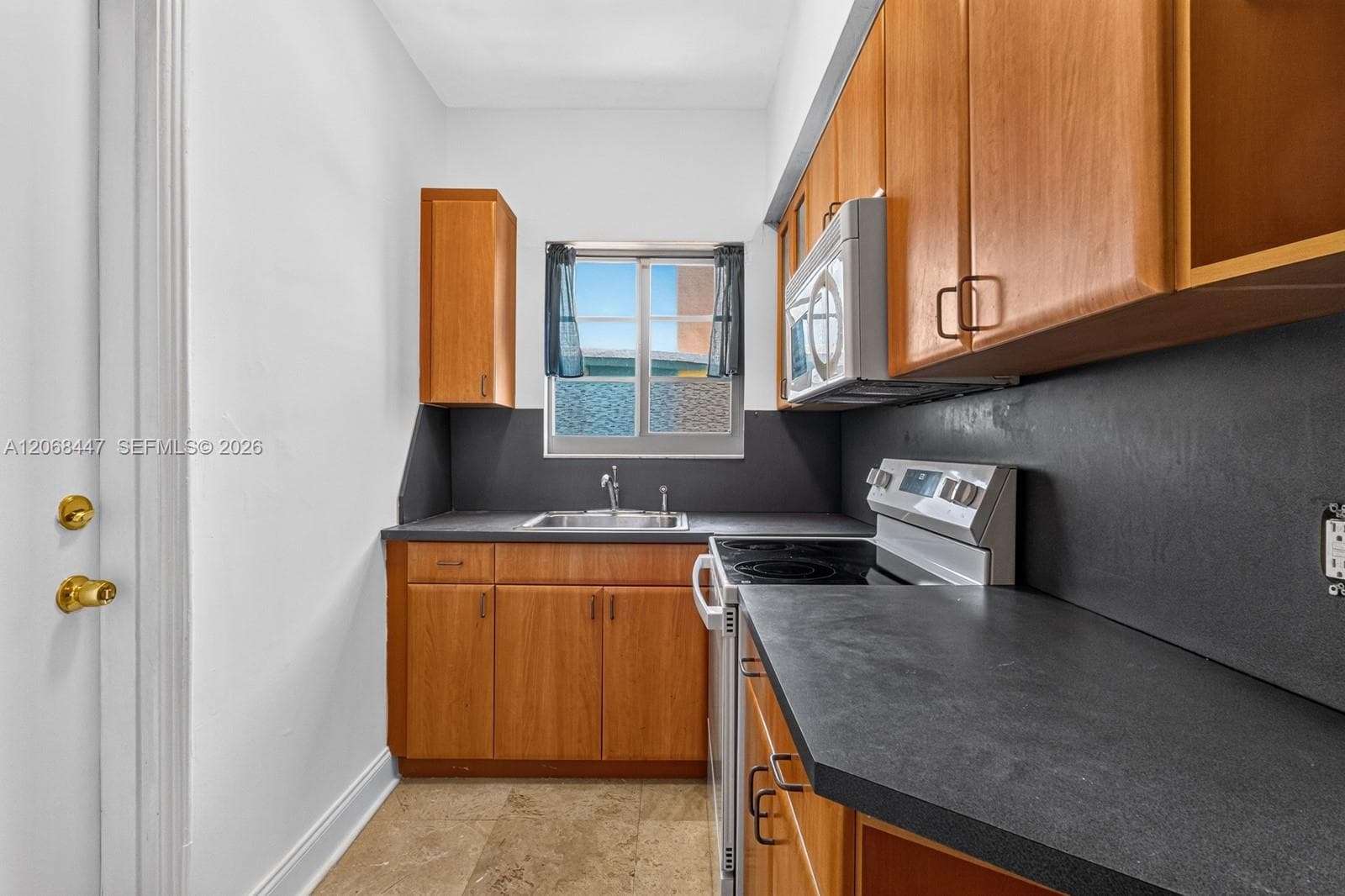 MERIDIAN PARK CONDO · #202 in Miami Beach - Photo 4
