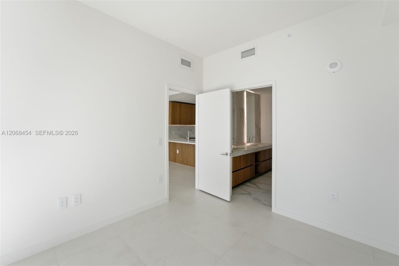 Casa Bella · #3004 in Miami - Photo 4