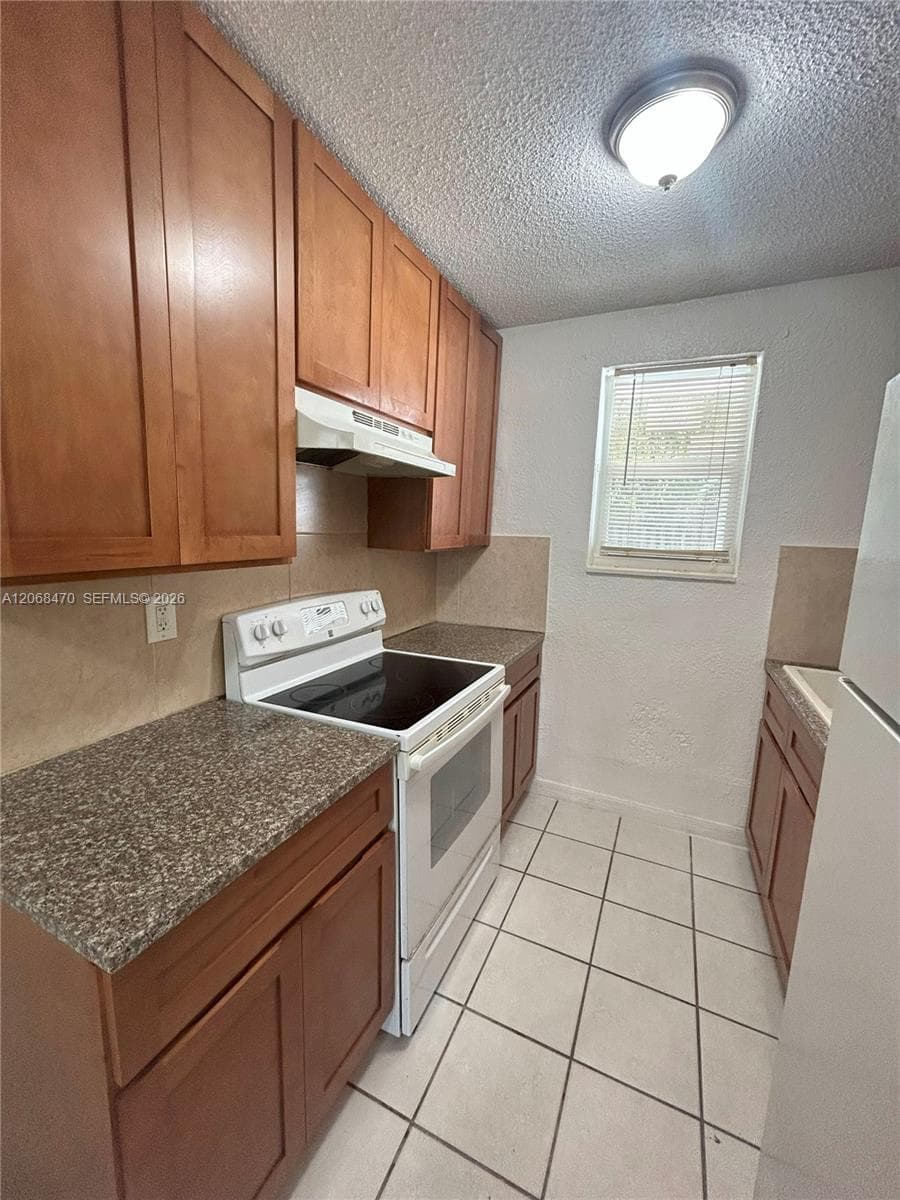BAYSHORE UNIT NO 4 · #7 in Miami - Photo 9