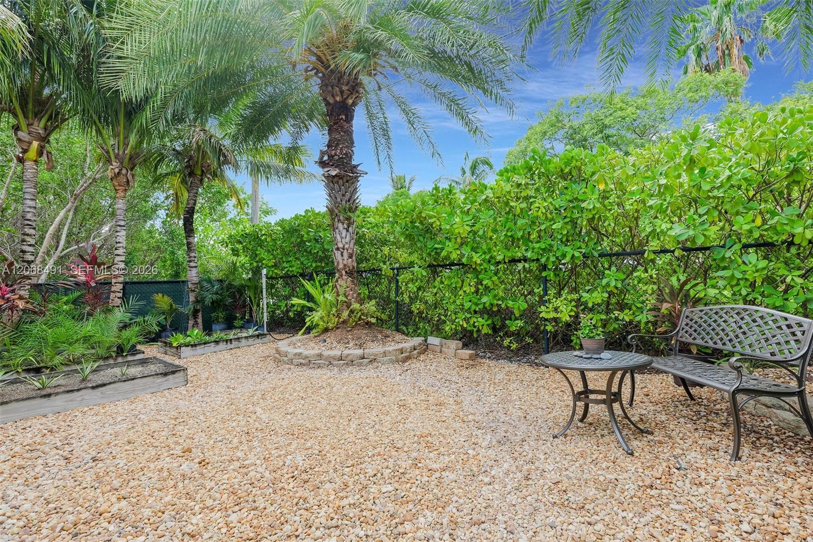 122 S Bahama Dr photo 62