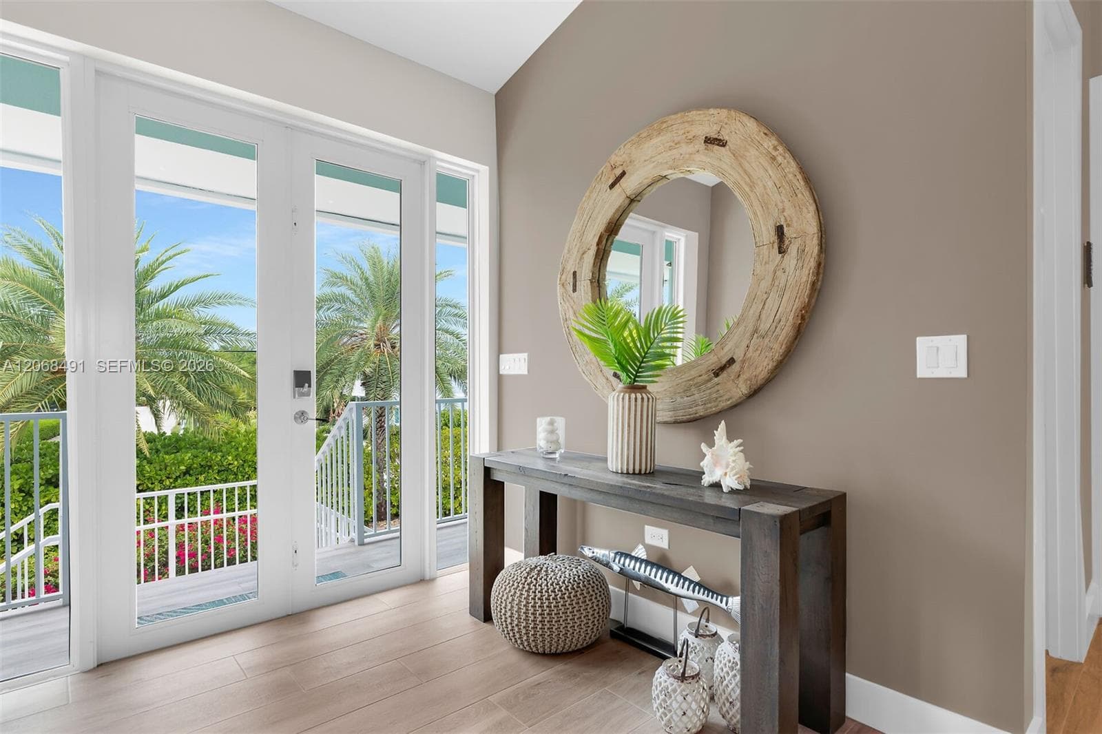 122 S Bahama Dr photo 27