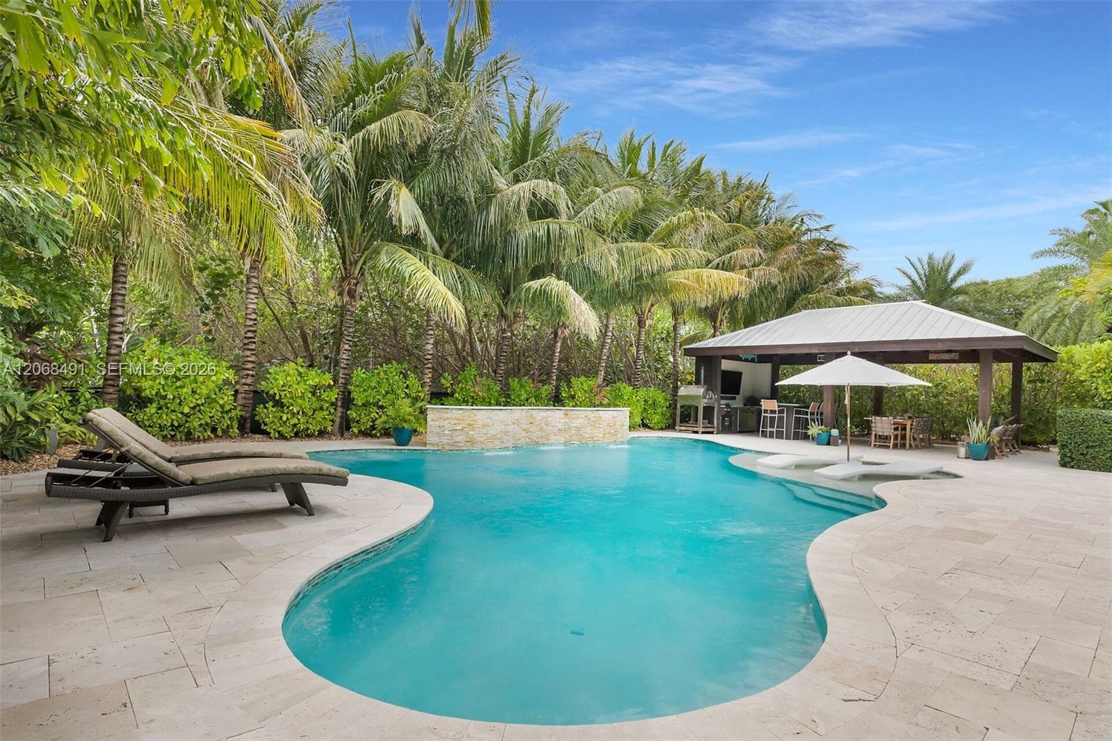 122 S Bahama Dr photo 55