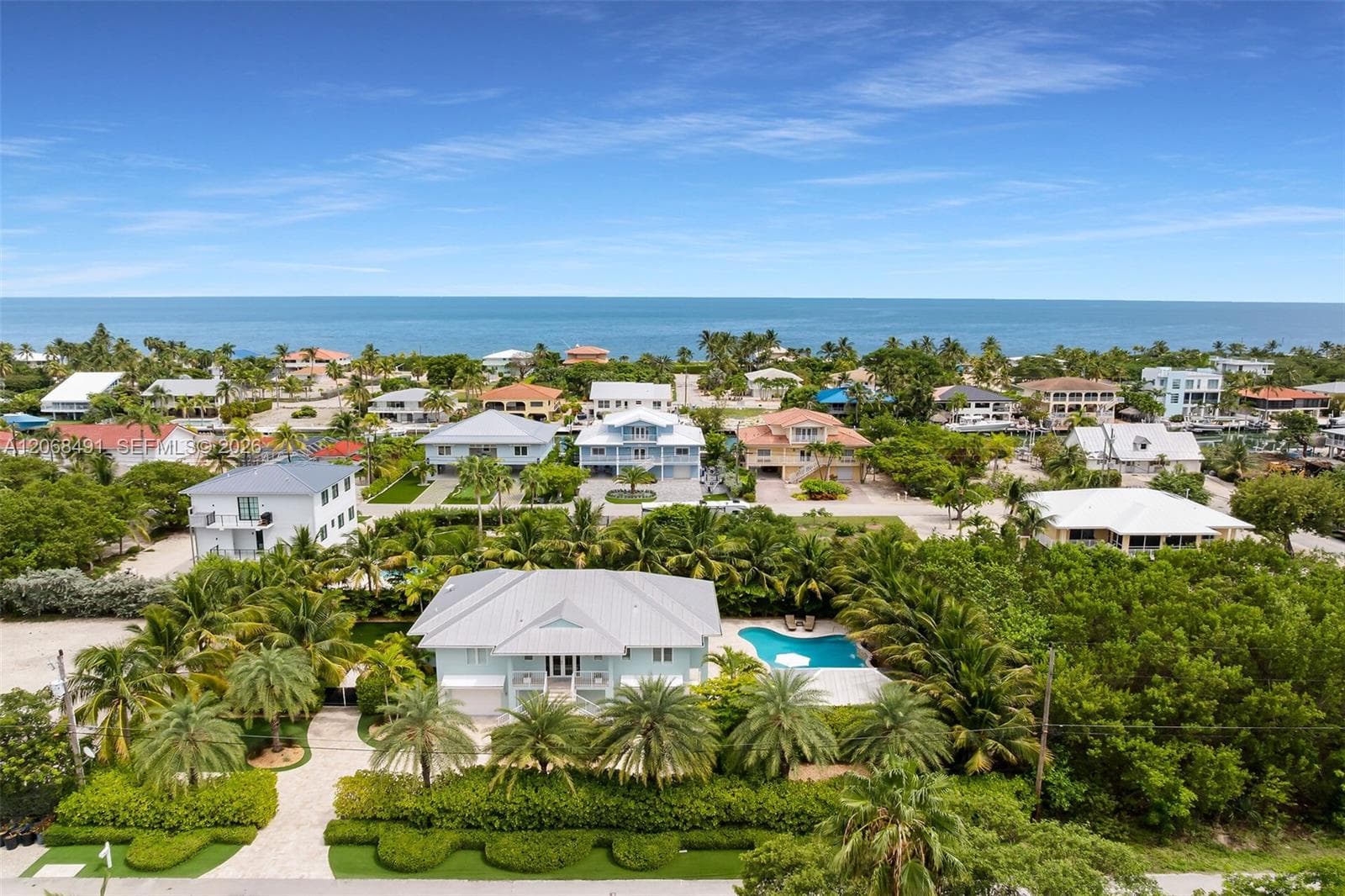 122 S Bahama Dr photo 40