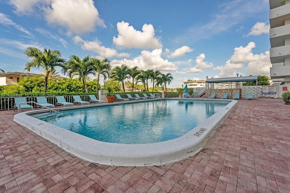 Ocean View Towers · #1116 in Hallandale Beach - Photo 23