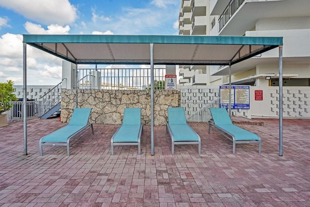 Ocean View Towers · #1116 in Hallandale Beach - Photo 24