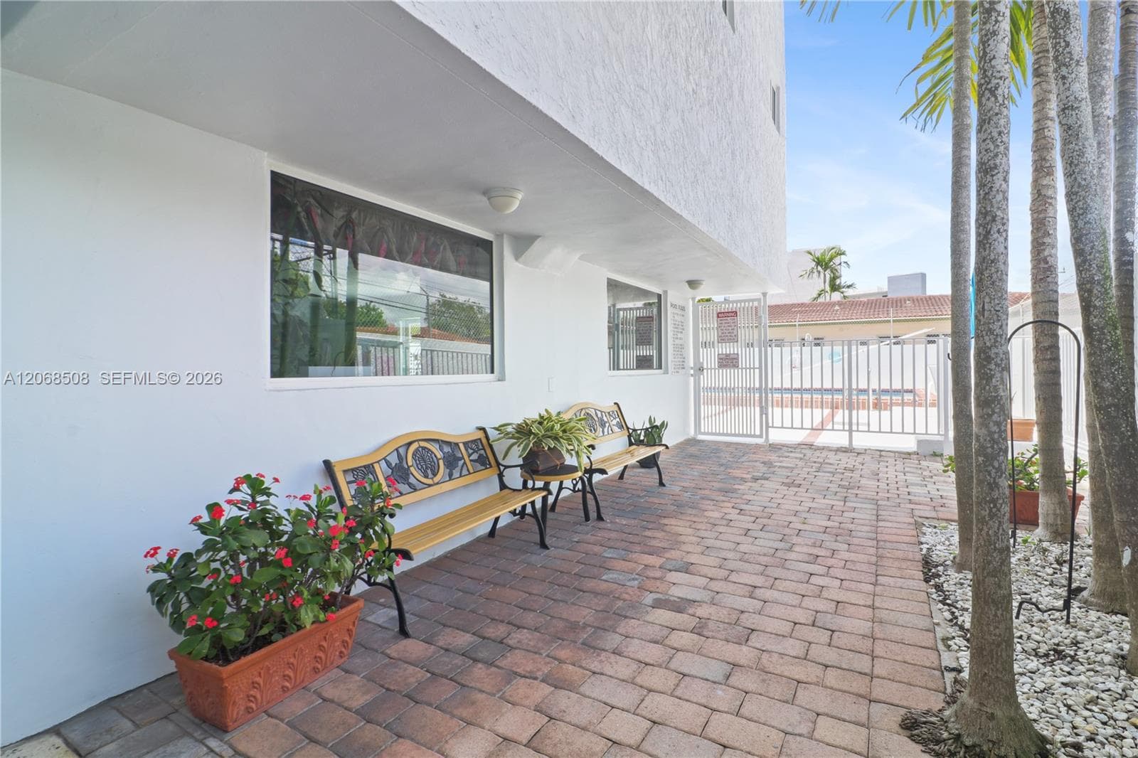 S Grove Plaza · #301 in Miami - Photo 16