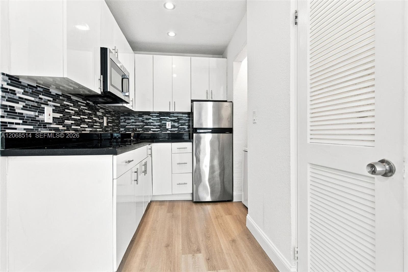 MENORES CONDO · #2 in Coral Gables - Photo 9