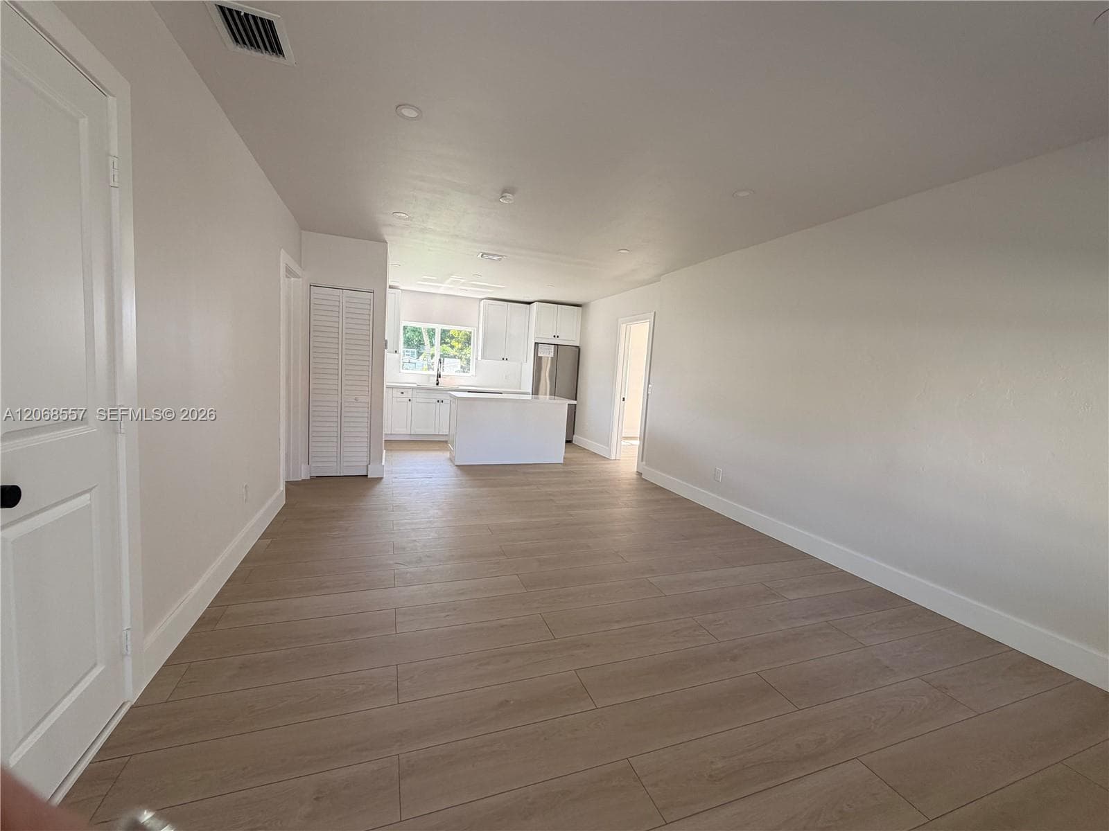 2830 SW 63rd Ave photo 3