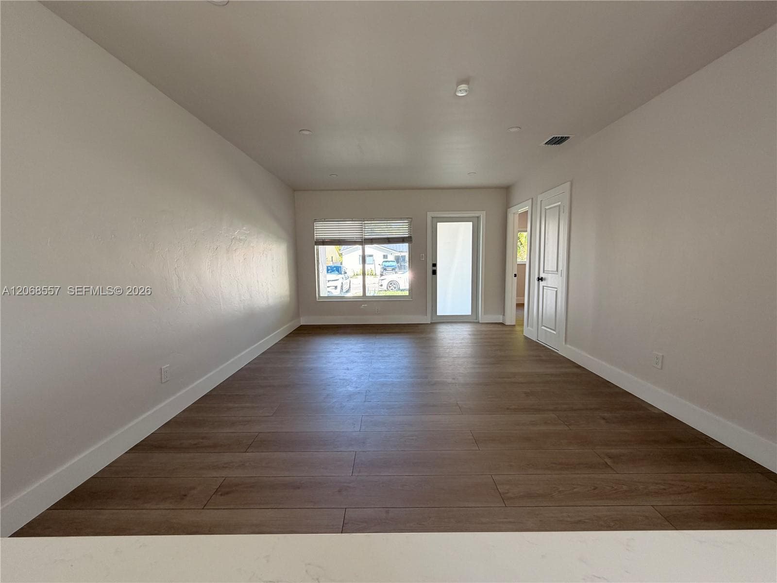 2830 SW 63rd Ave photo 4