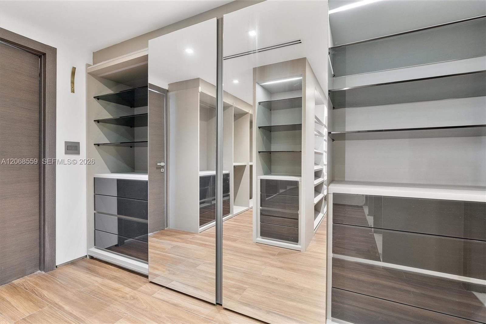 Bal Harbour 101 · #902 in Bal Harbour - Photo 36