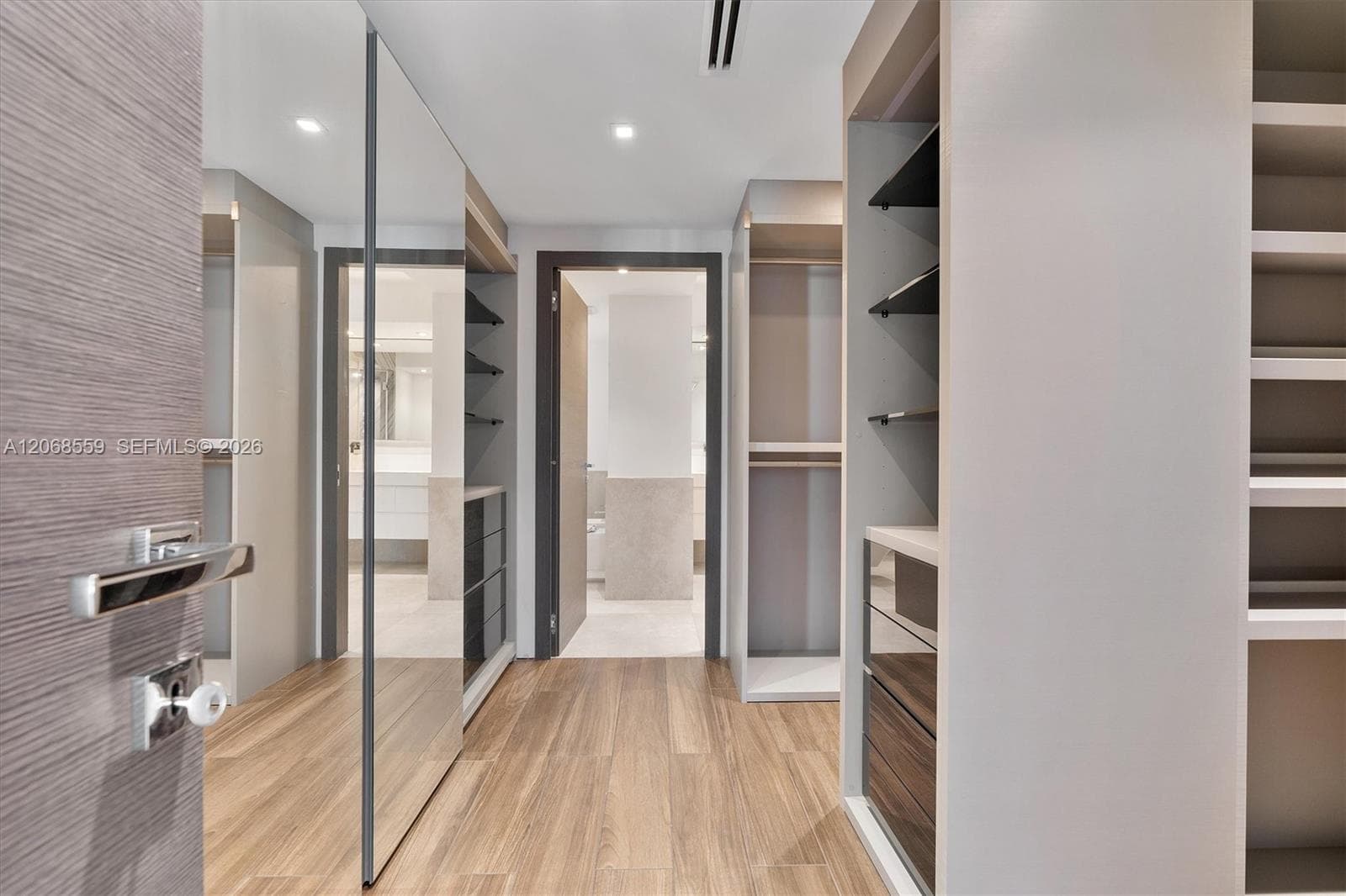 Bal Harbour 101 · #902 in Bal Harbour - Photo 34