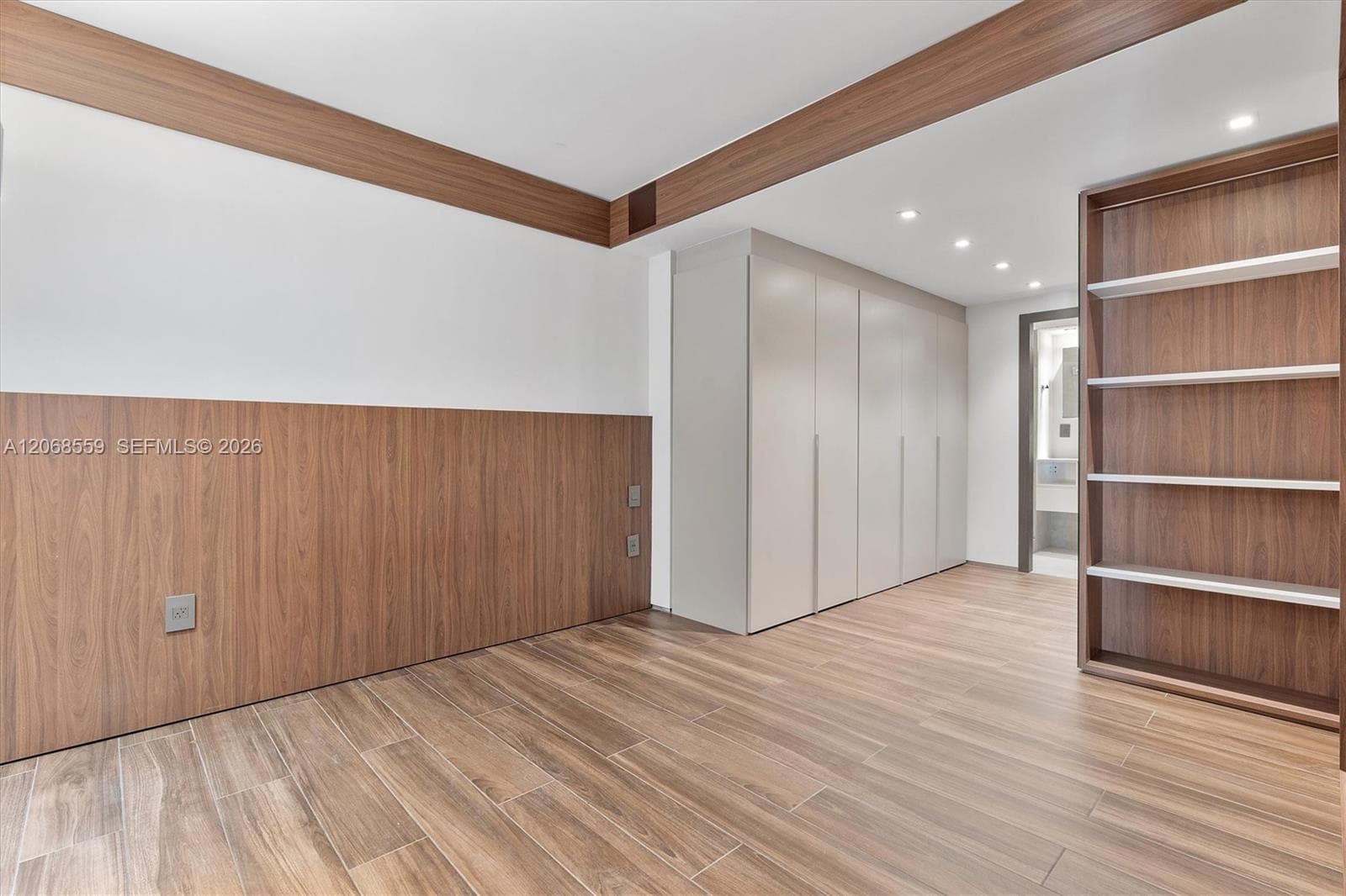 Bal Harbour 101 · #902 in Bal Harbour - Photo 29
