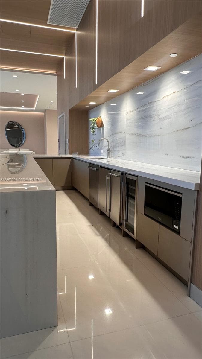 Oasis Hallandale · #803 in Hallandale Beach - Photo 14