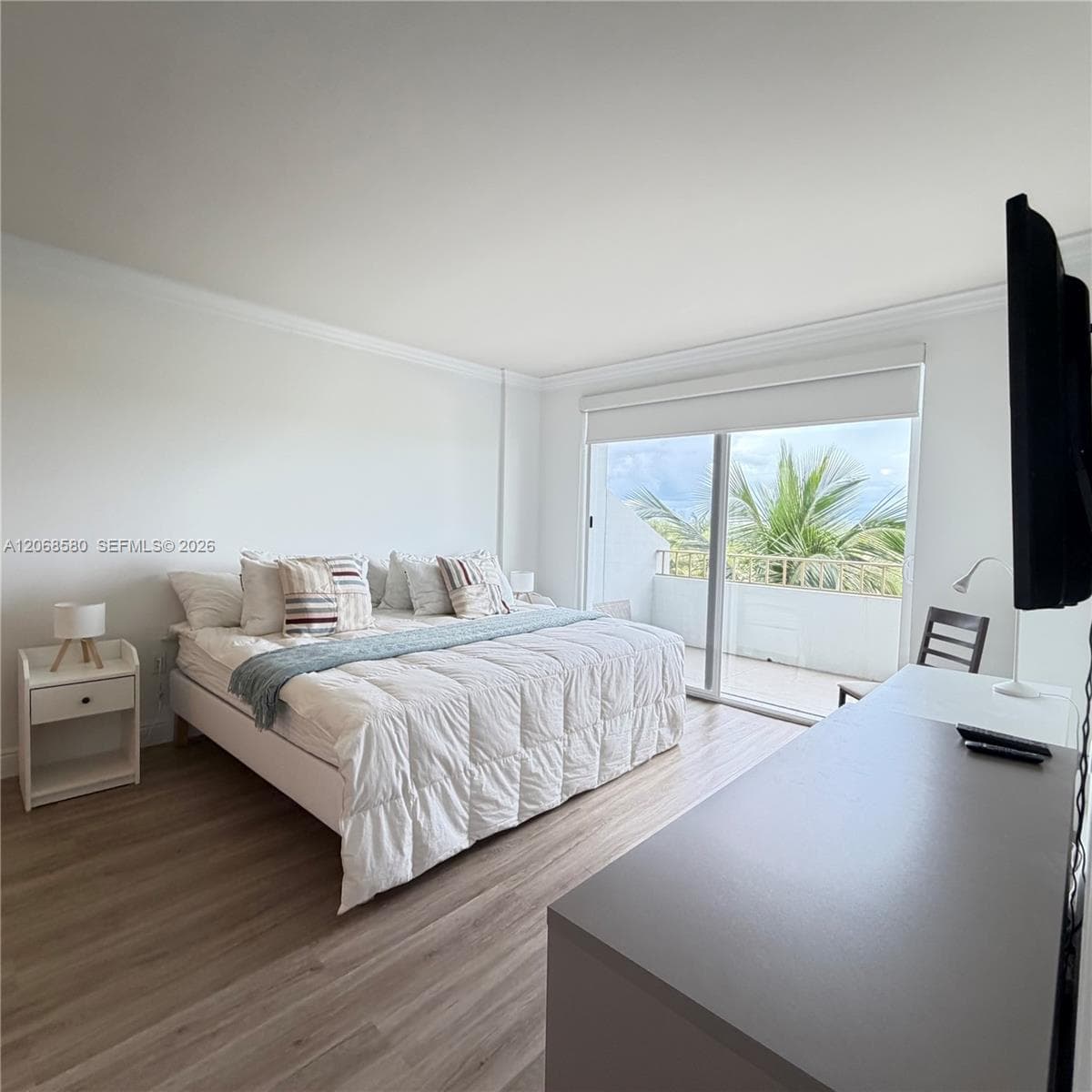Commodore Club West · #702 in Key Biscayne - Photo 20
