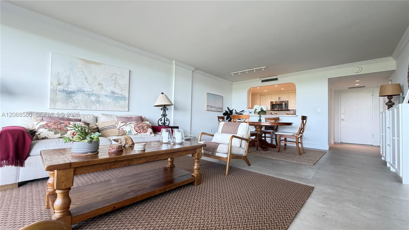 Commodore Club West · #702 in Key Biscayne - Photo 9