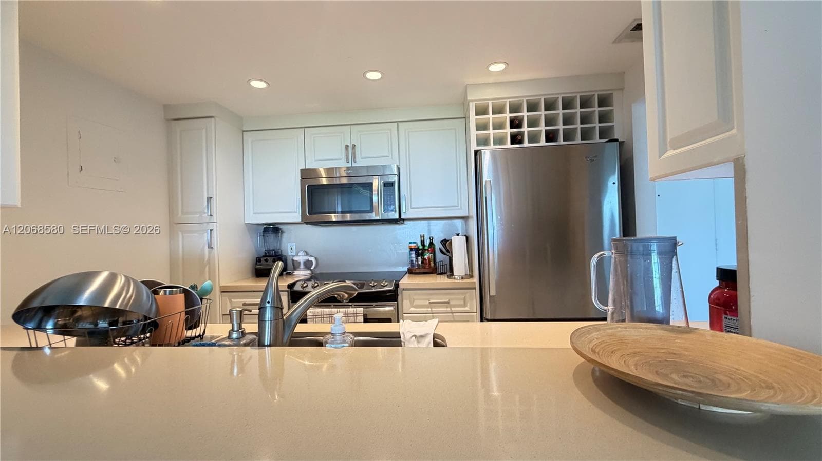 Commodore Club West · #702 in Key Biscayne - Photo 15