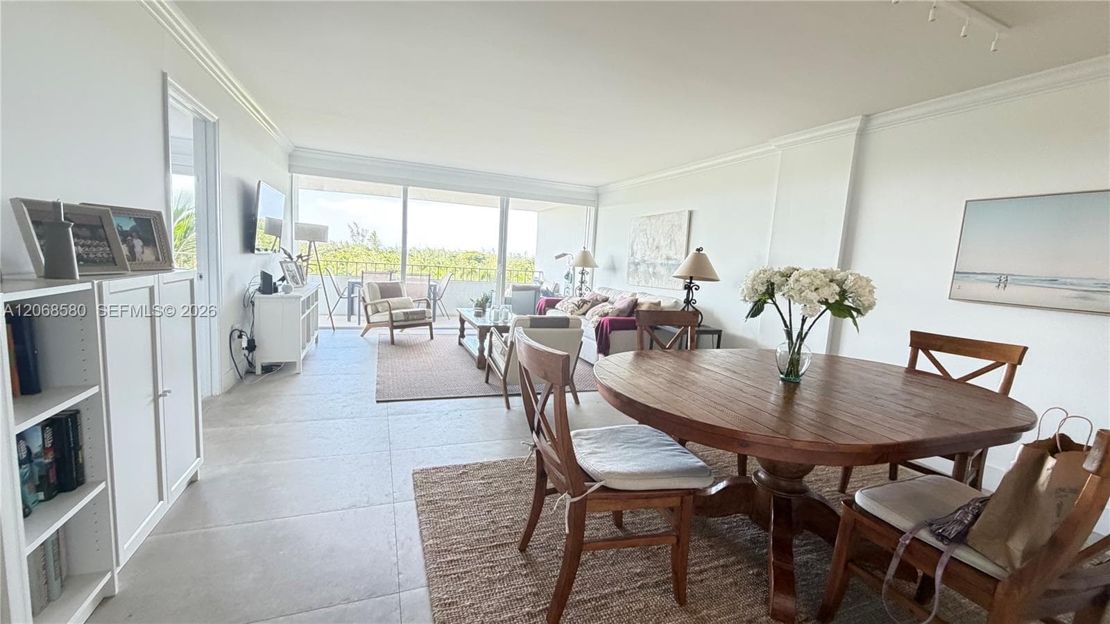 Commodore Club West · #702 in Key Biscayne - Photo 8
