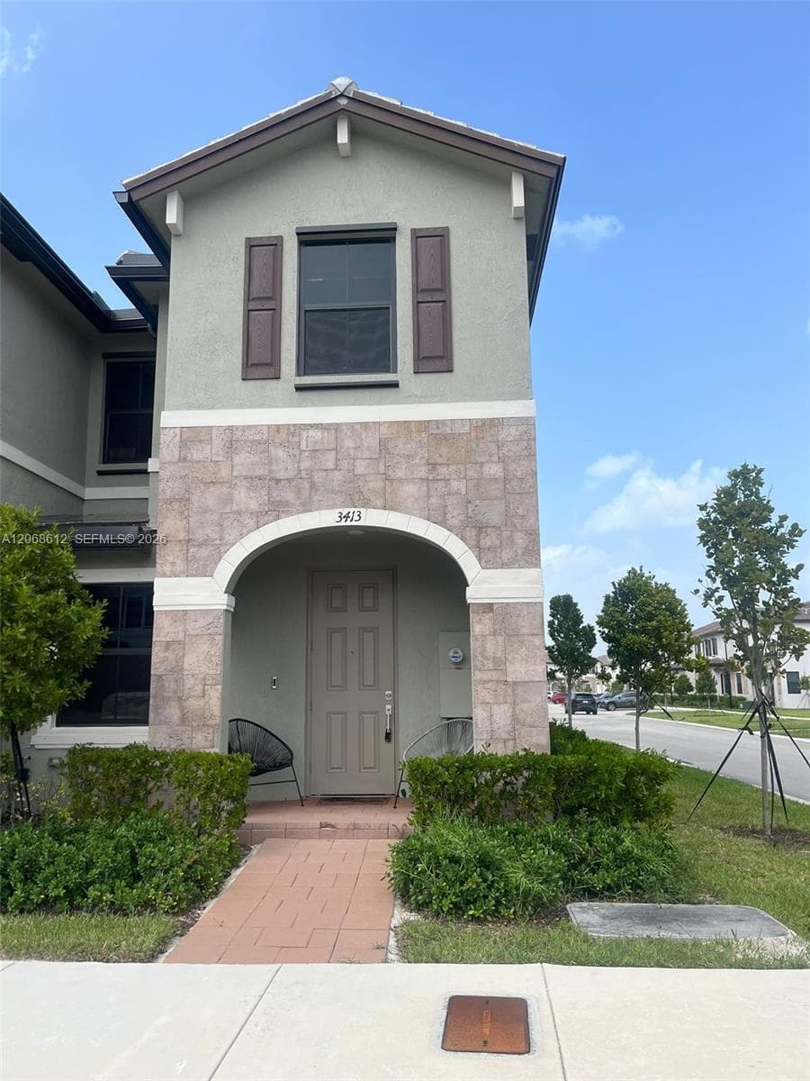 3413 W 113th St #3413 photo 1