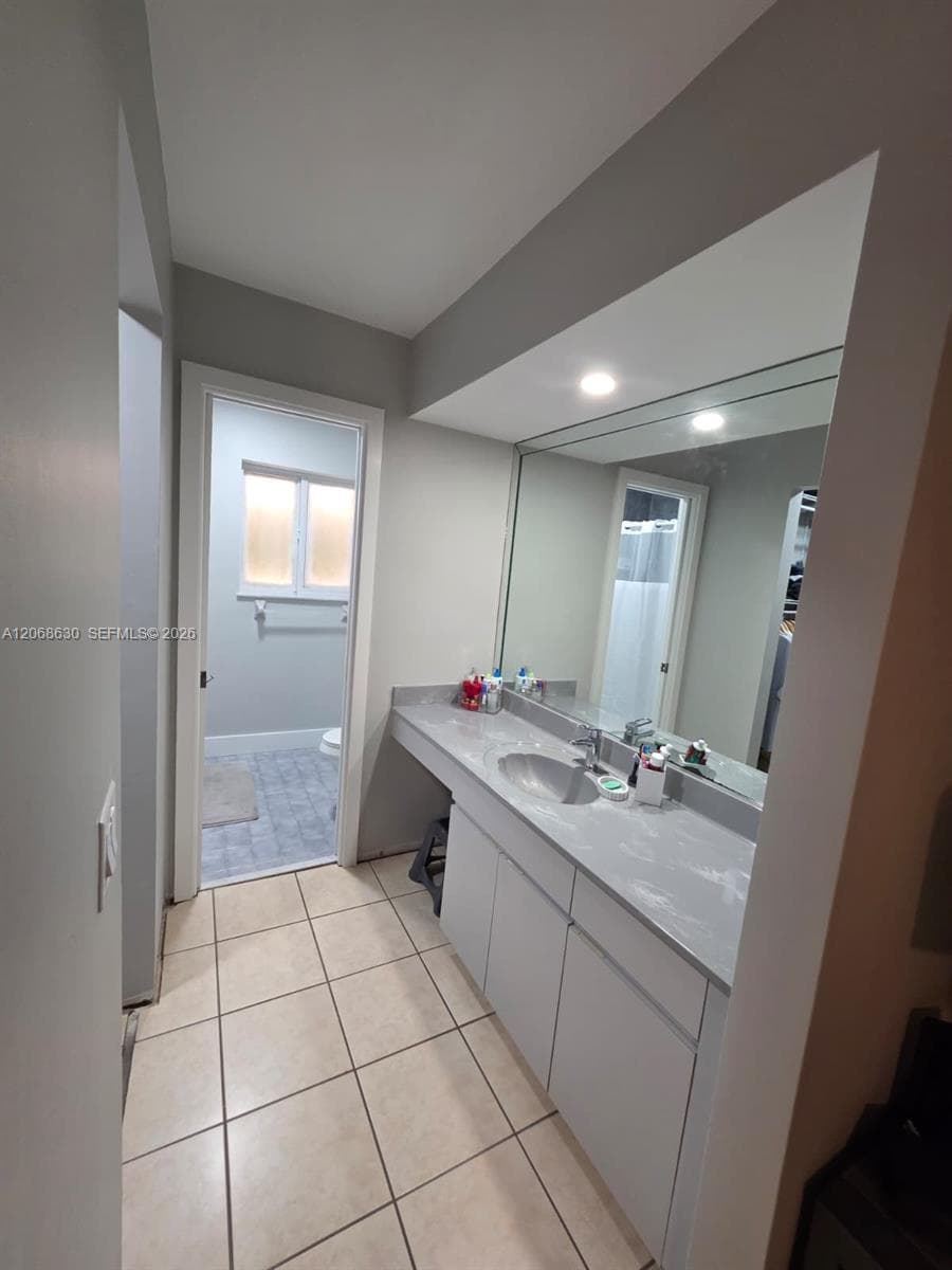 11122 SW 143rd Ct photo 8
