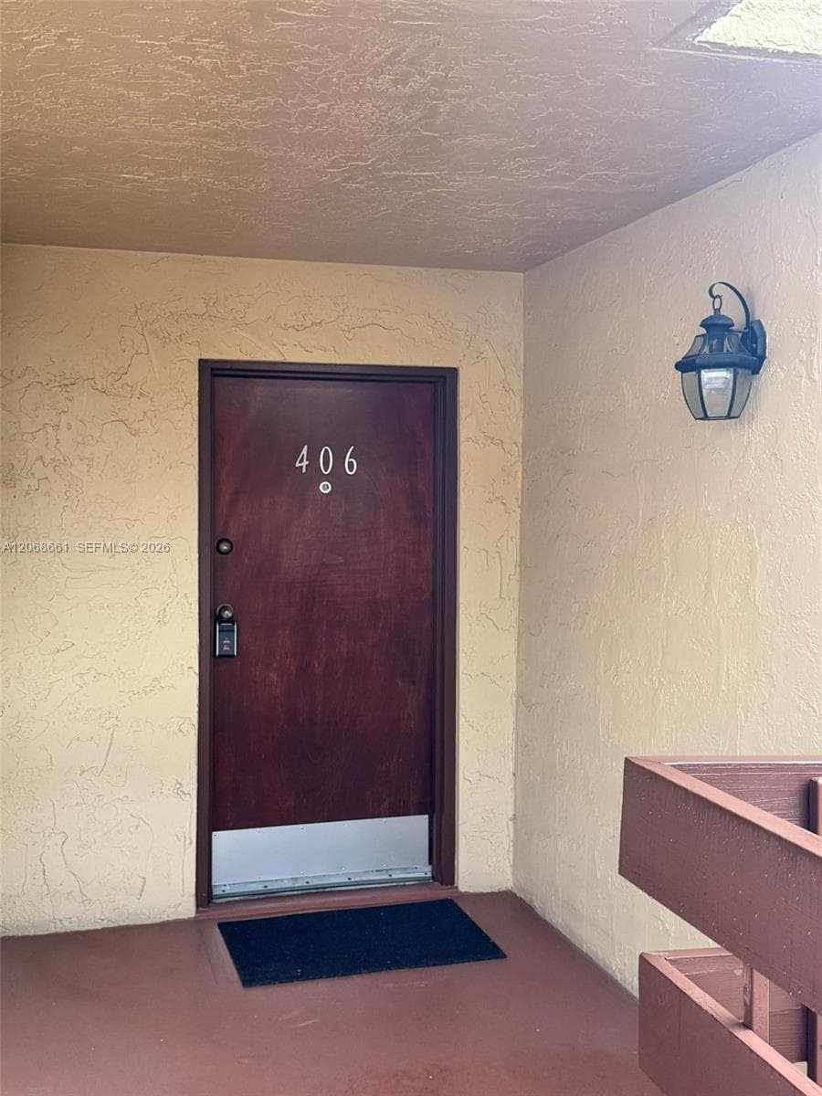 KENLAND POINTE CONDO #1 · #O406 in Miami - Photo 2