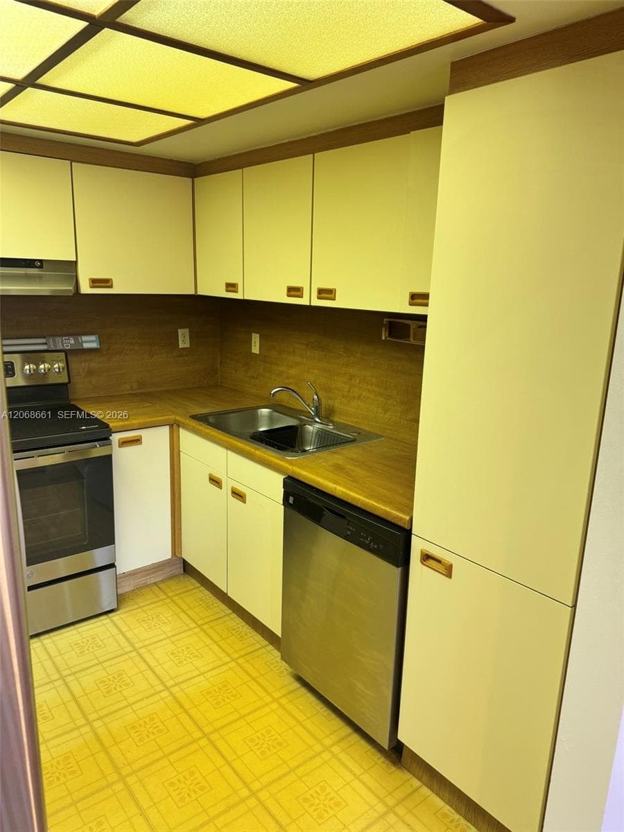 KENLAND POINTE CONDO #1 · #O406 in Miami - Photo 17