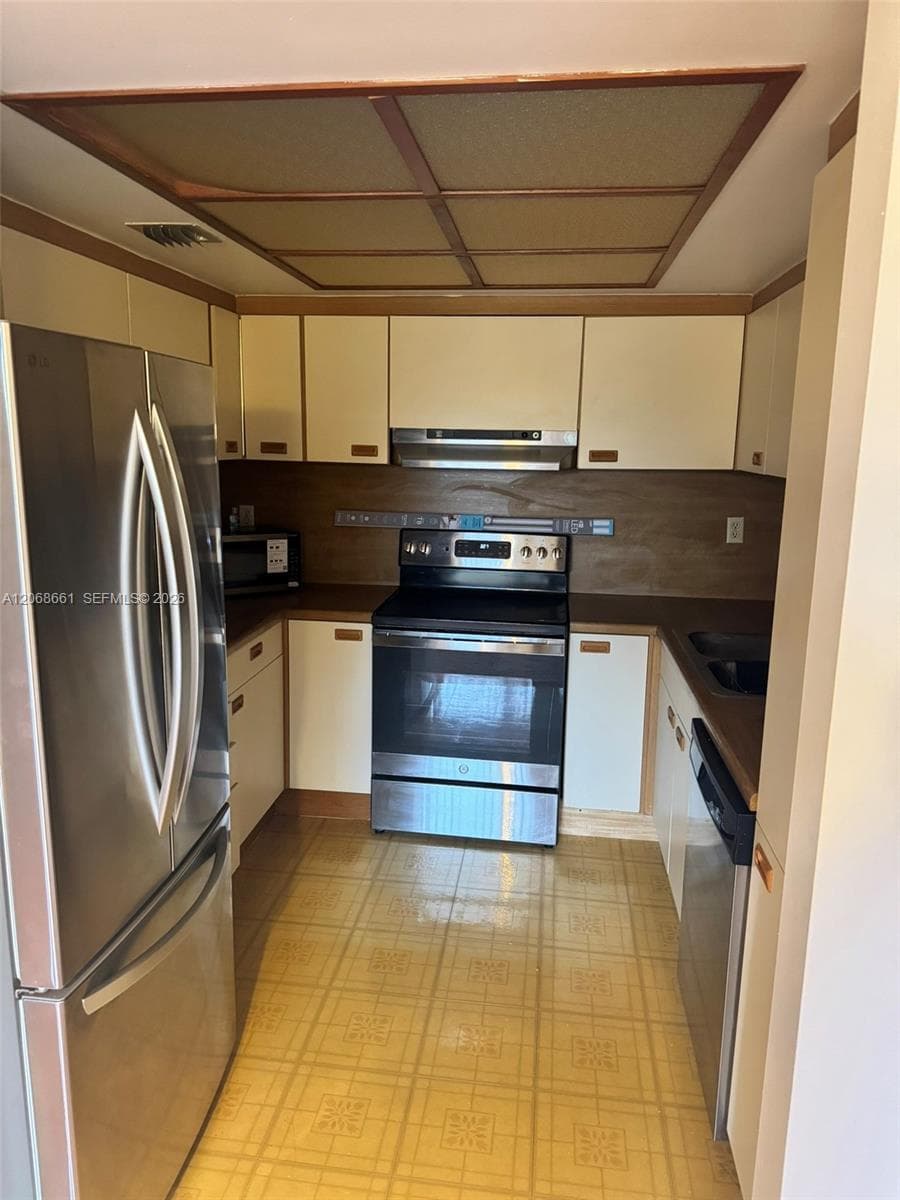 KENLAND POINTE CONDO #1 · #O406 in Miami - Photo 16