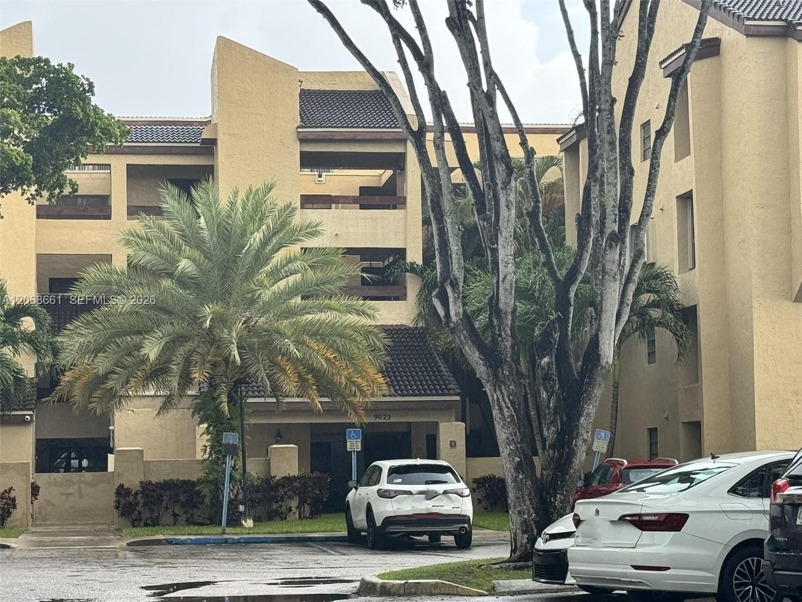 KENLAND POINTE CONDO #1 · #O406 in Miami - Photo 1