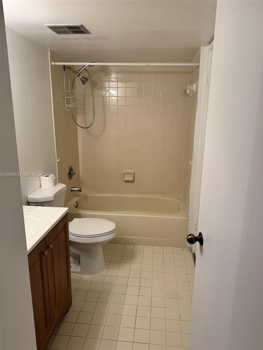 KENLAND POINTE CONDO #1 · #O406 in Miami - Photo 8