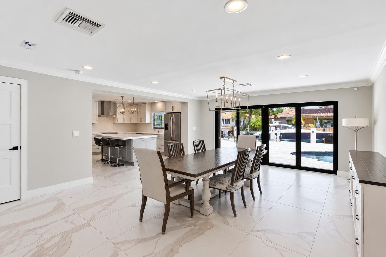 Airy Waterfront Dining and Kitchen