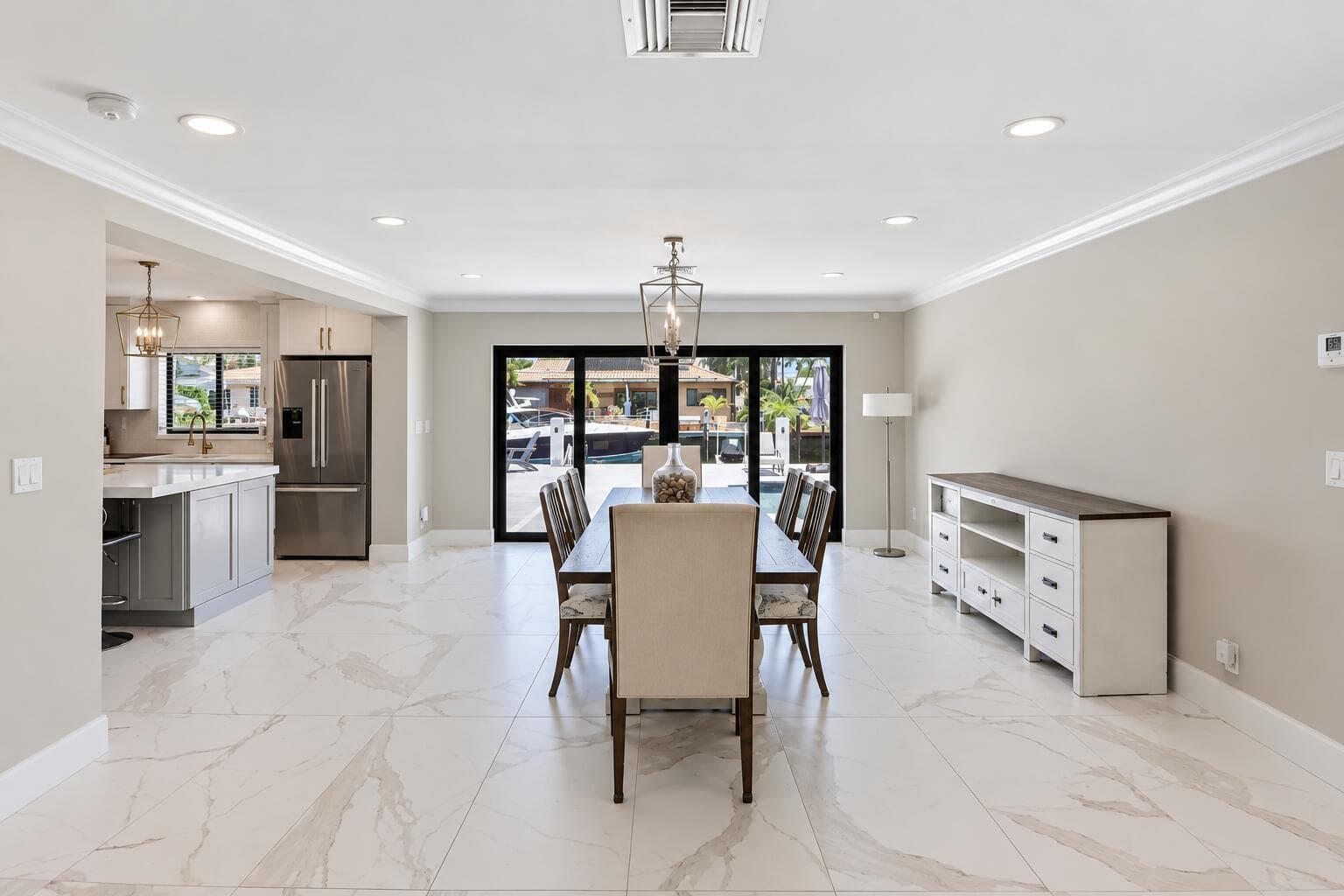 Bright Minimalist Dining Area and Kitche