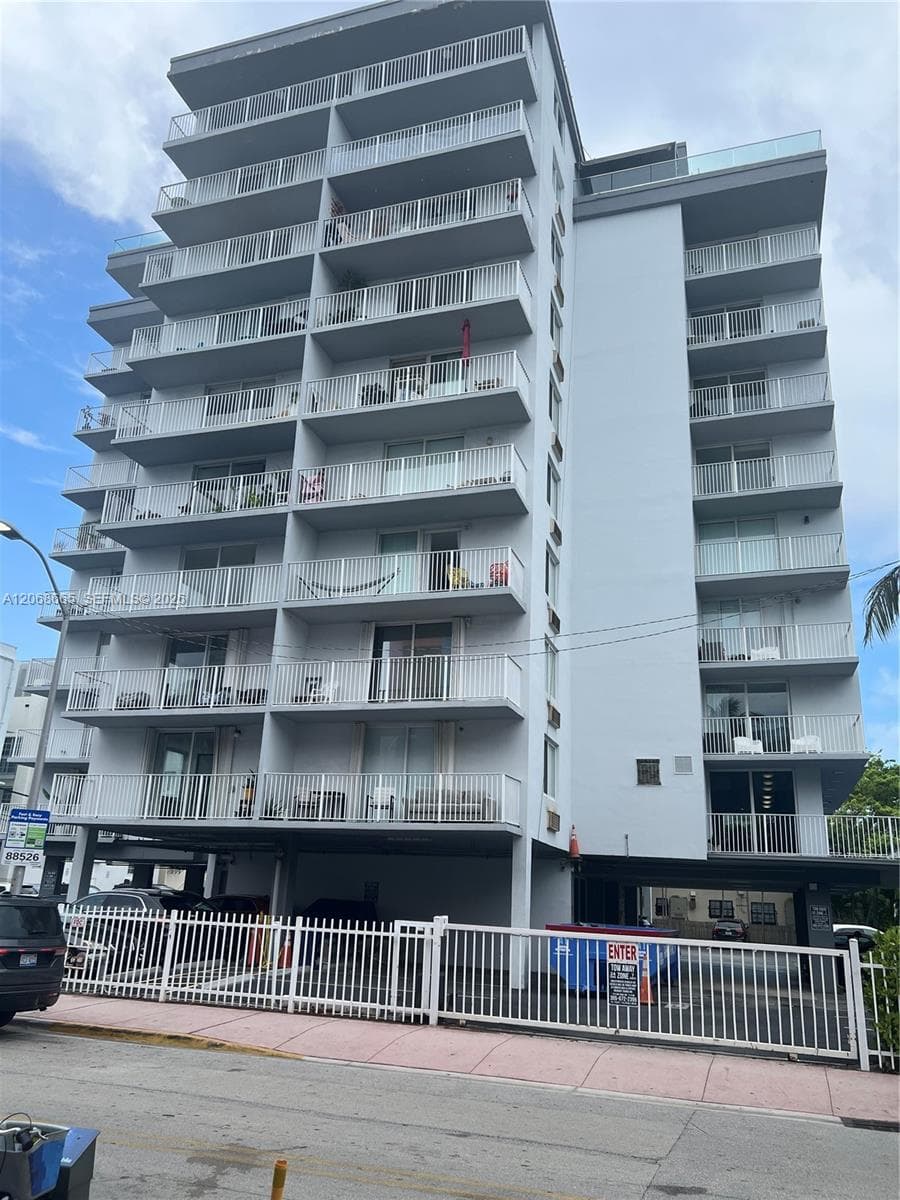 The Islander · #705 in Miami Beach - Photo 5