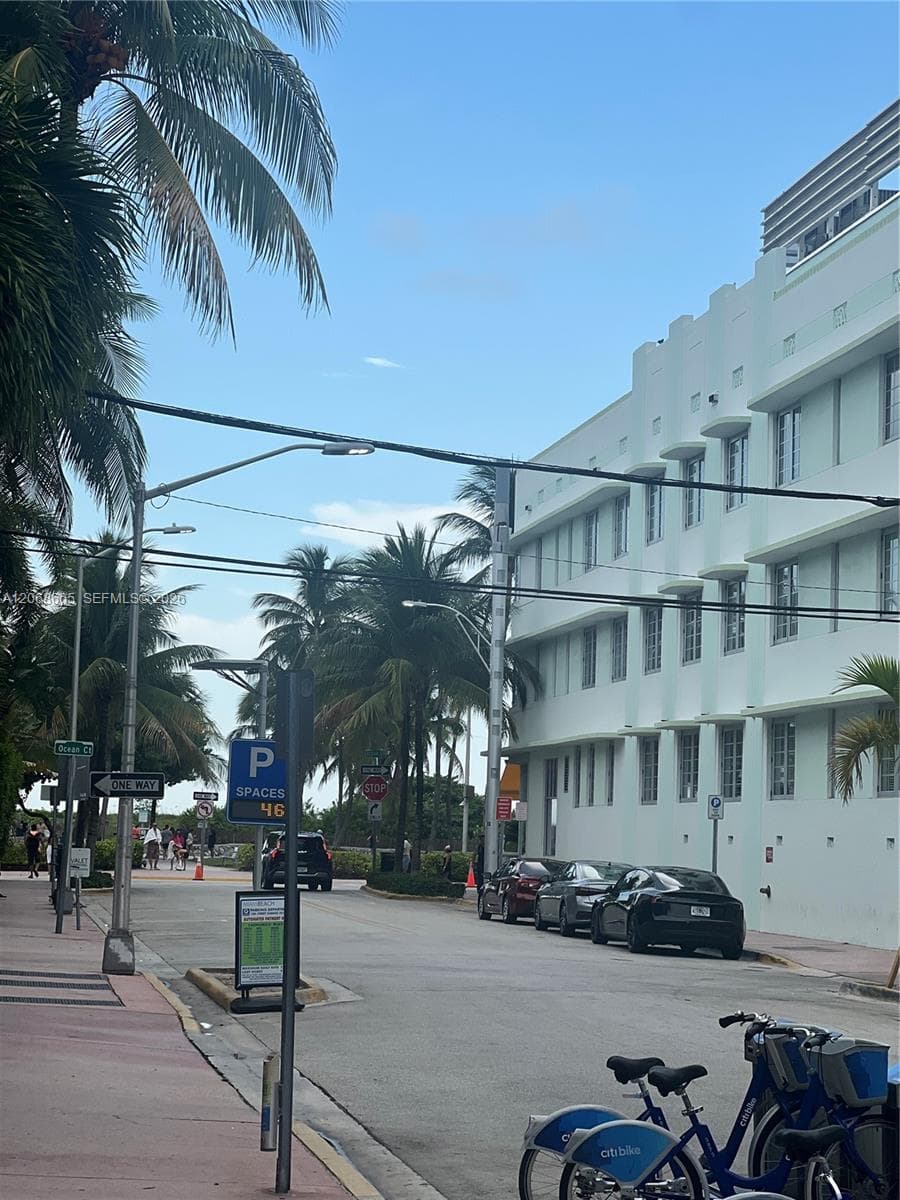 The Islander · #705 in Miami Beach - Photo 58