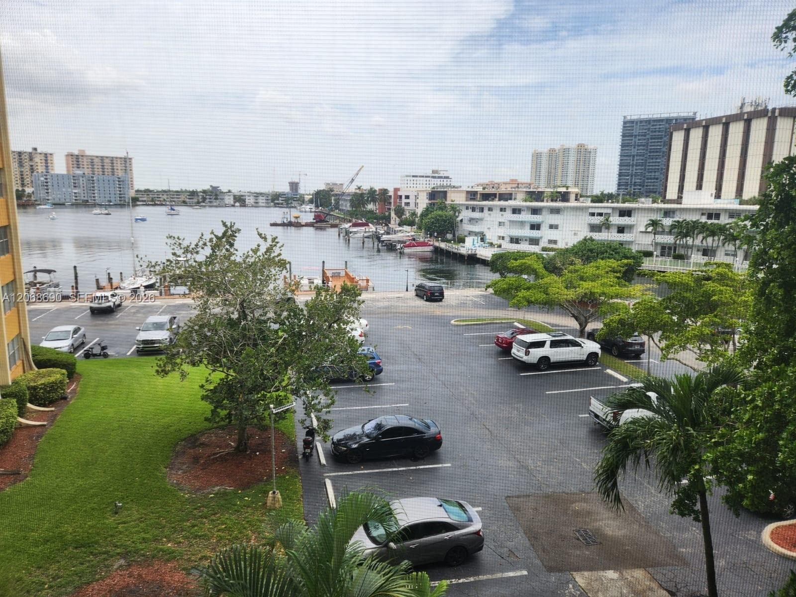 Lake Point Tower · #409 in Hallandale Beach - Photo 5