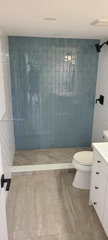 Lake Point Tower · #409 in Hallandale Beach - Photo 11
