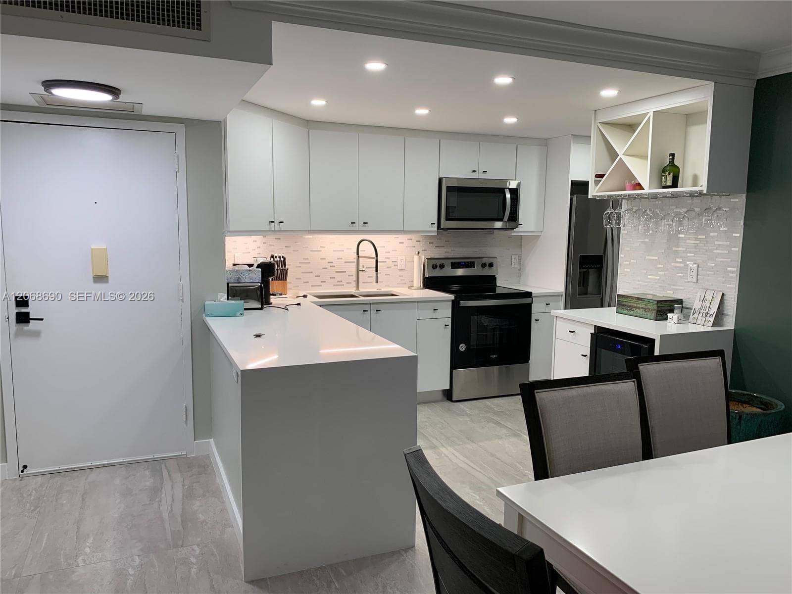 Lake Point Tower · #409 in Hallandale Beach - Photo 19