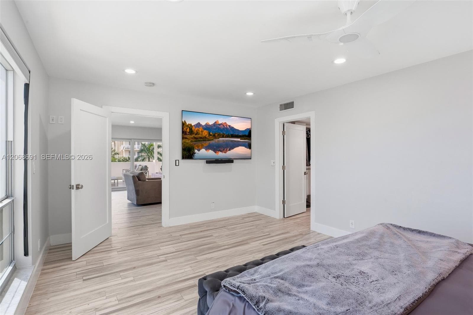 CARAVEL CONDO · #401 in Fort Lauderdale - Photo 17