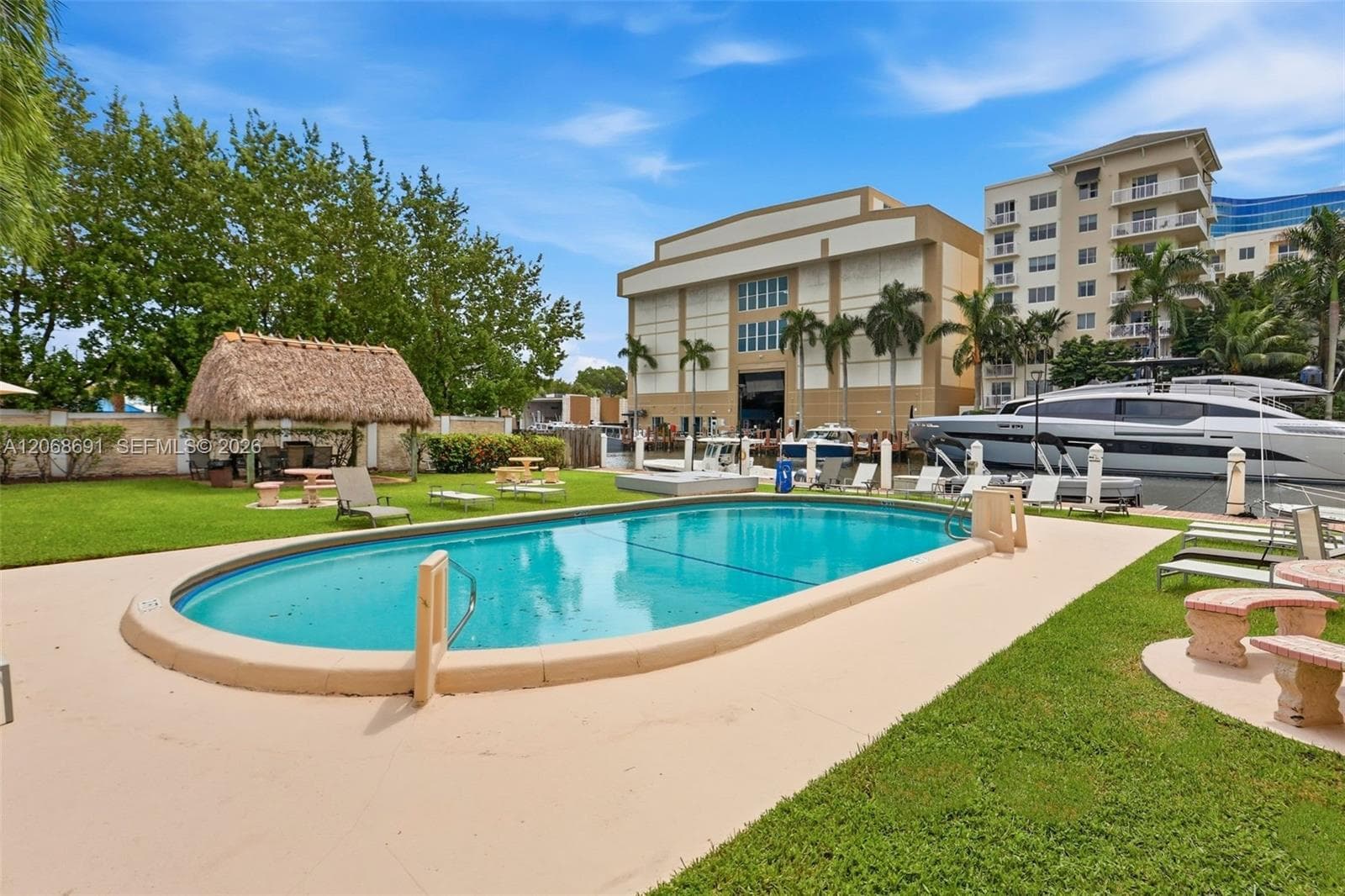 CARAVEL CONDO · #401 in Fort Lauderdale - Photo 32